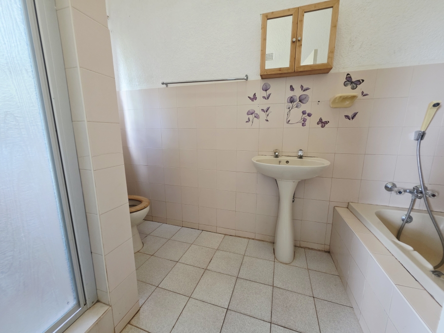 To Let 4 Bedroom Property for Rent in Kildare KwaZulu-Natal