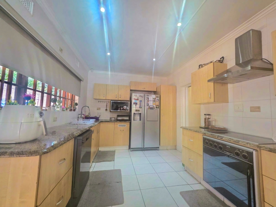 4 Bedroom Property for Sale in Athlone Park KwaZulu-Natal