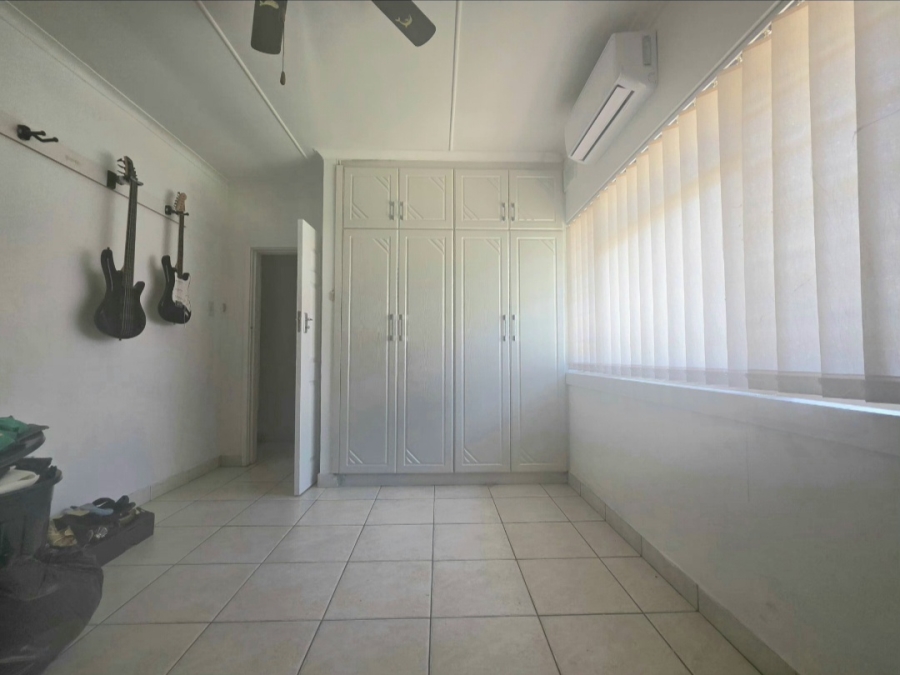 4 Bedroom Property for Sale in Athlone Park KwaZulu-Natal