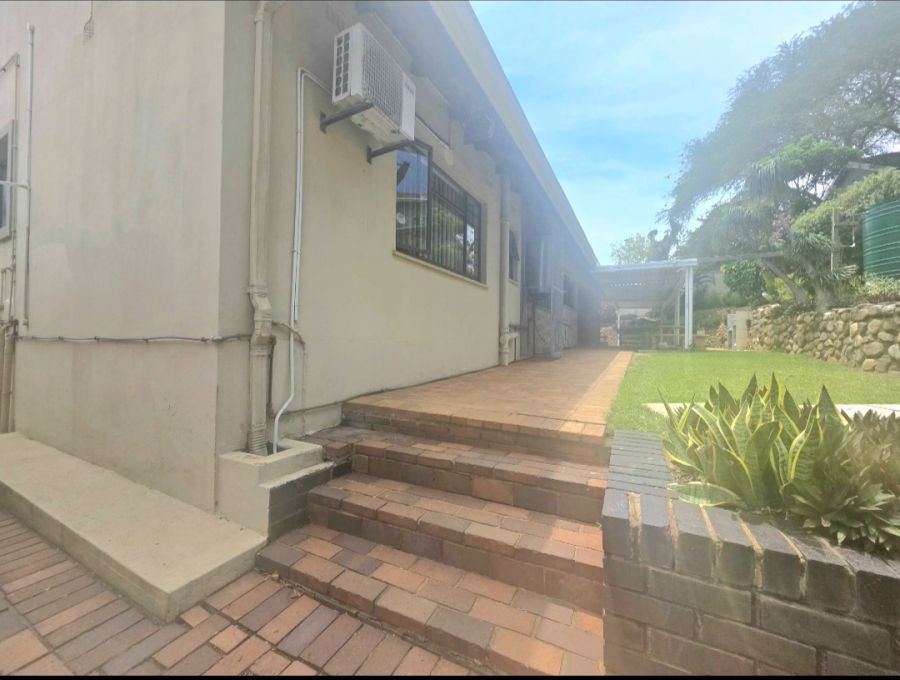 4 Bedroom Property for Sale in Athlone Park KwaZulu-Natal
