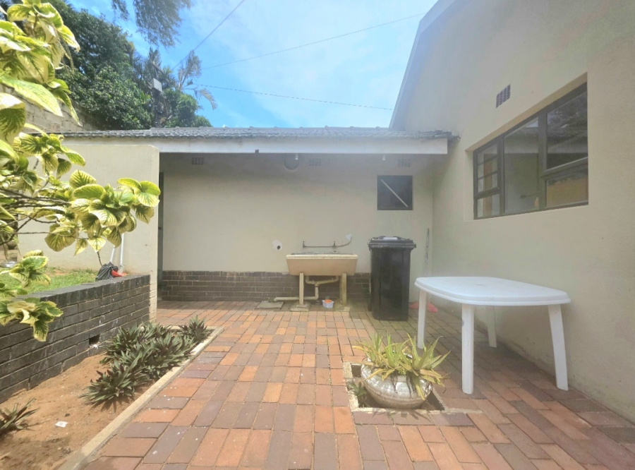 4 Bedroom Property for Sale in Athlone Park KwaZulu-Natal