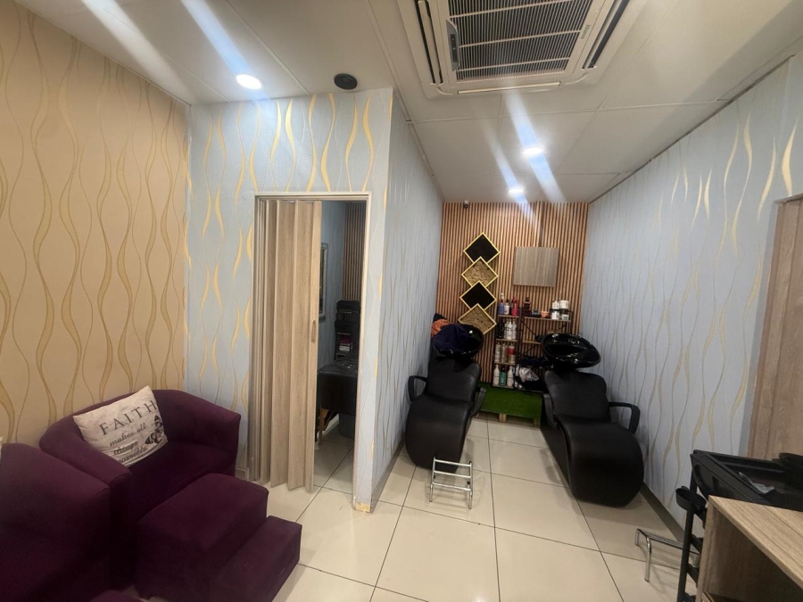 To Let commercial Property for Rent in Umhlanga KwaZulu-Natal