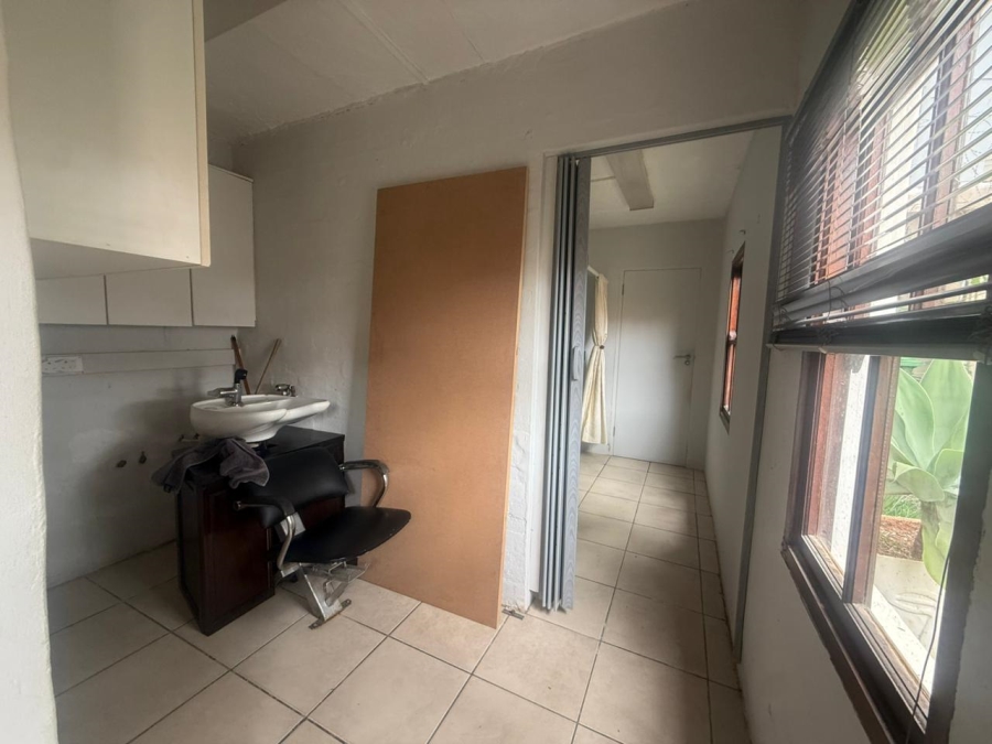 To Let commercial Property for Rent in Durban North KwaZulu-Natal