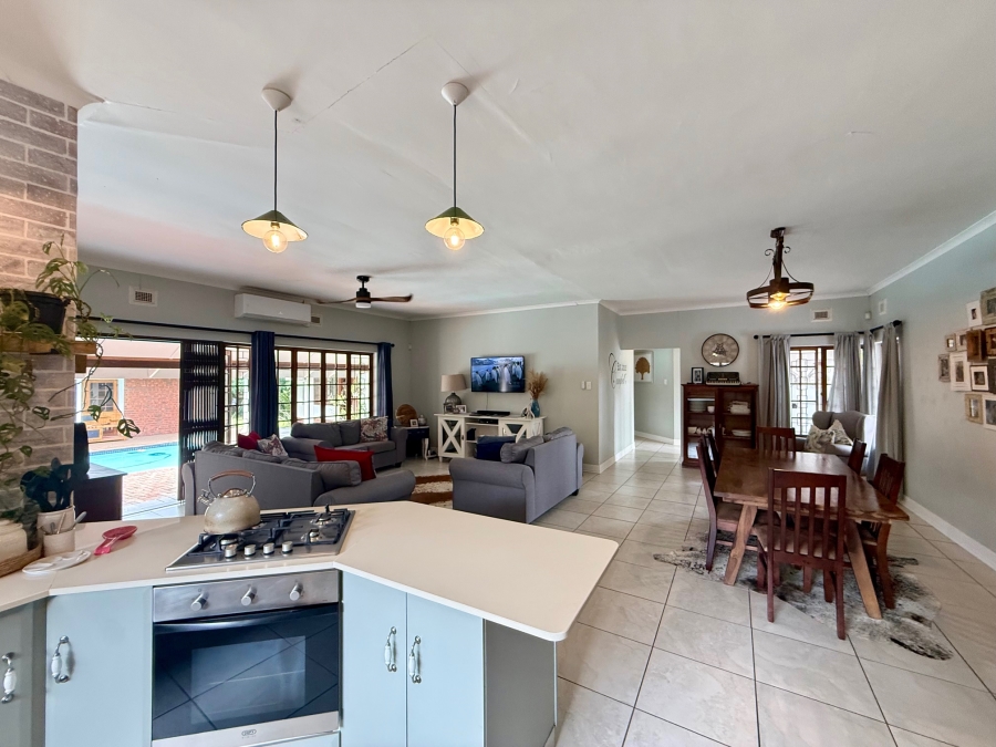 5 Bedroom Property for Sale in Panorama KwaZulu-Natal