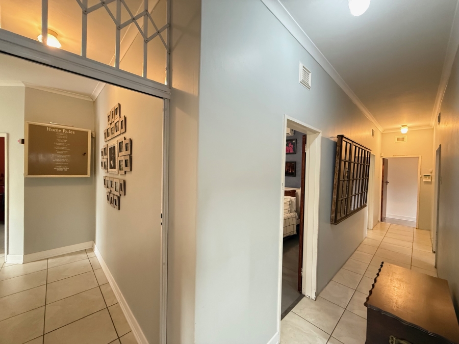 5 Bedroom Property for Sale in Panorama KwaZulu-Natal