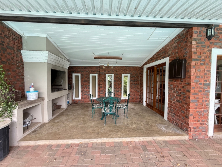 5 Bedroom Property for Sale in Panorama KwaZulu-Natal