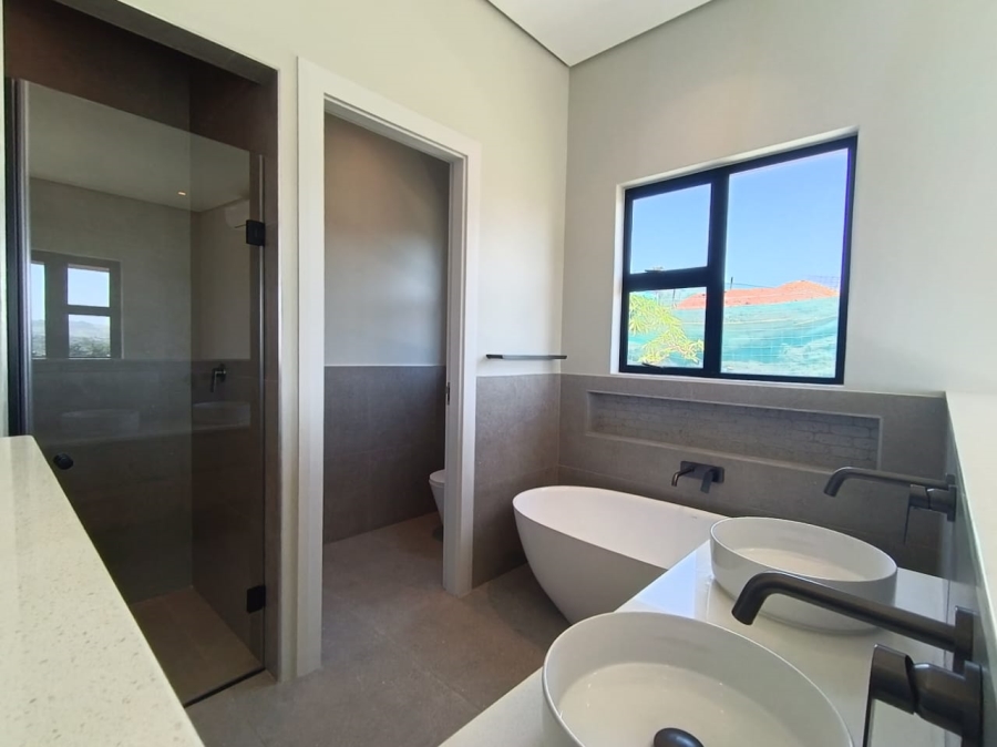 To Let 4 Bedroom Property for Rent in Springvale Country Estate KwaZulu-Natal