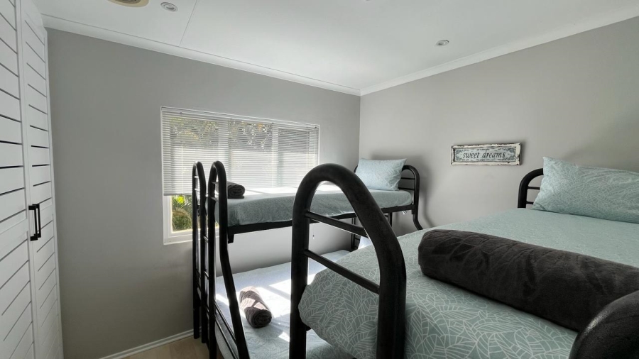 To Let 3 Bedroom Property for Rent in Willard Beach KwaZulu-Natal