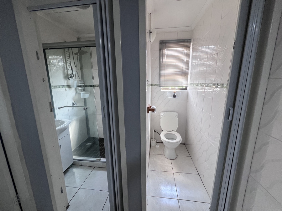 To Let 3 Bedroom Property for Rent in Lotus Park KwaZulu-Natal