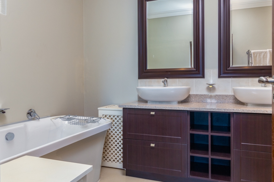 4 Bedroom Property for Sale in Prince