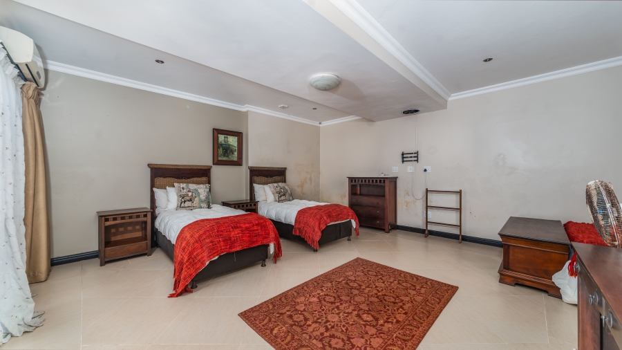 5 Bedroom Property for Sale in Prince