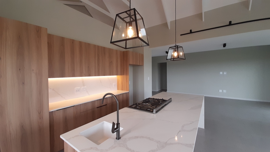 To Let 4 Bedroom Property for Rent in Springvale Country Estate KwaZulu-Natal