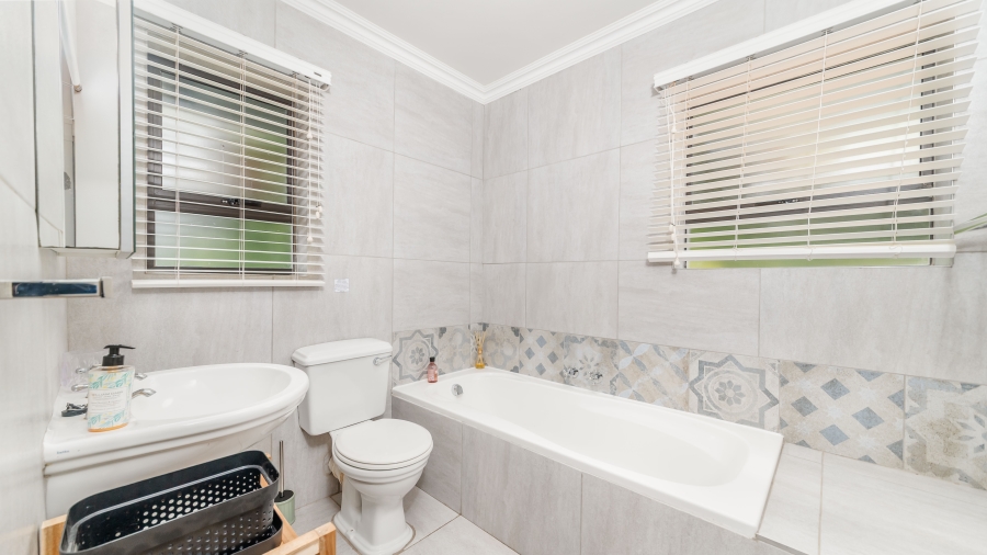 4 Bedroom Property for Sale in Zinkwazi Beach KwaZulu-Natal