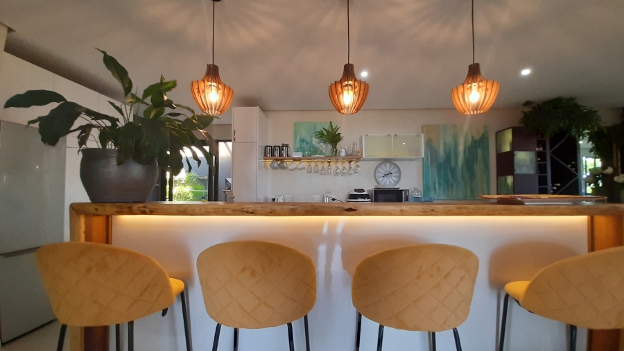 5 Bedroom Property for Sale in Dunkirk Estate KwaZulu-Natal