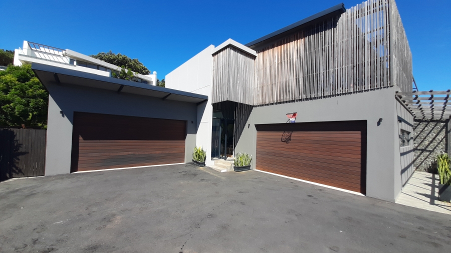 5 Bedroom Property for Sale in Dunkirk Estate KwaZulu-Natal