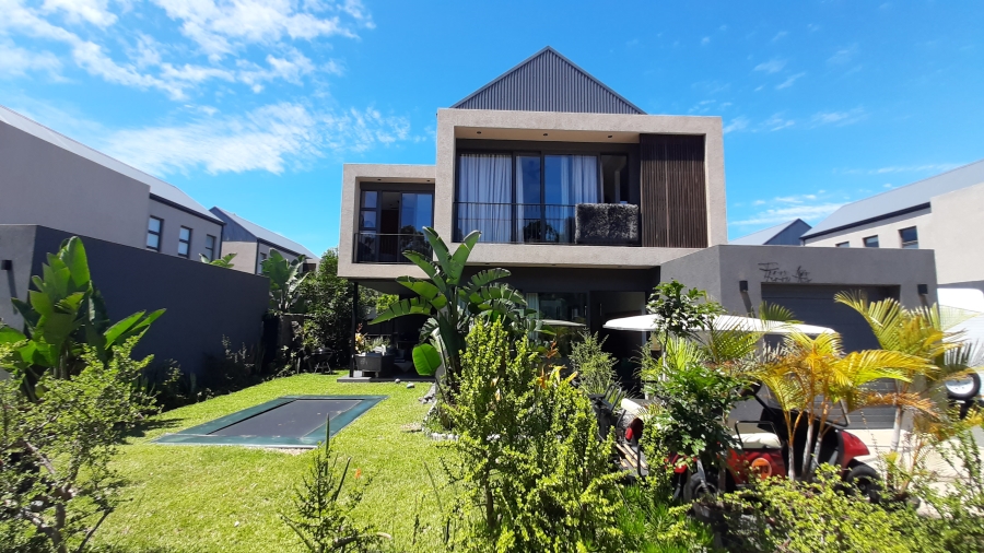 4 Bedroom Property for Sale in Elaleni Coastal Forest Estate KwaZulu-Natal