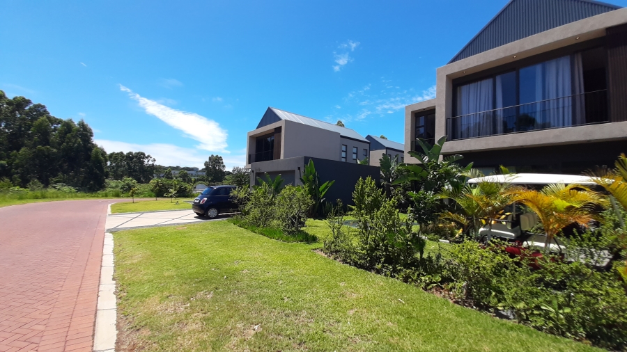 4 Bedroom Property for Sale in Elaleni Coastal Forest Estate KwaZulu-Natal