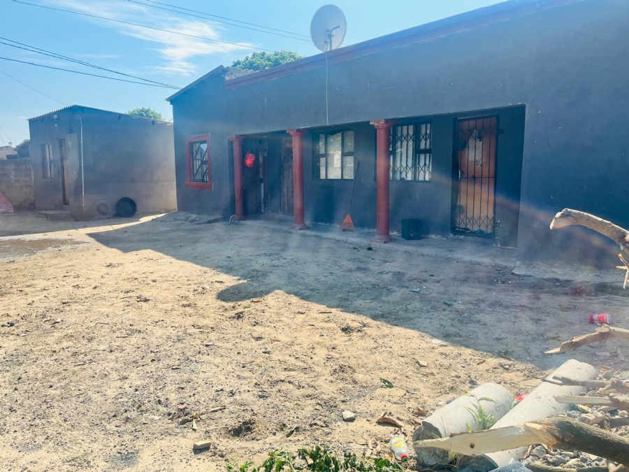 5 Bedroom Property for Sale in Esikhawini KwaZulu-Natal