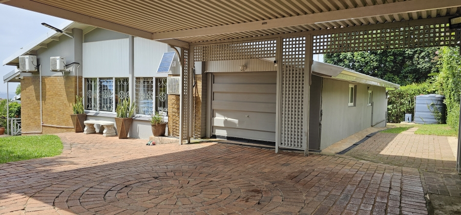 3 Bedroom Property for Sale in Dawncliffe KwaZulu-Natal