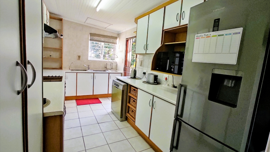 3 Bedroom Property for Sale in Dawncliffe KwaZulu-Natal