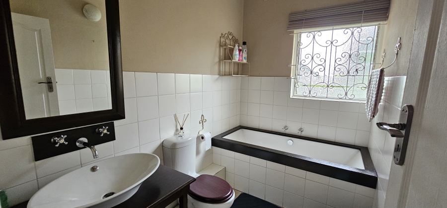 3 Bedroom Property for Sale in Dawncliffe KwaZulu-Natal