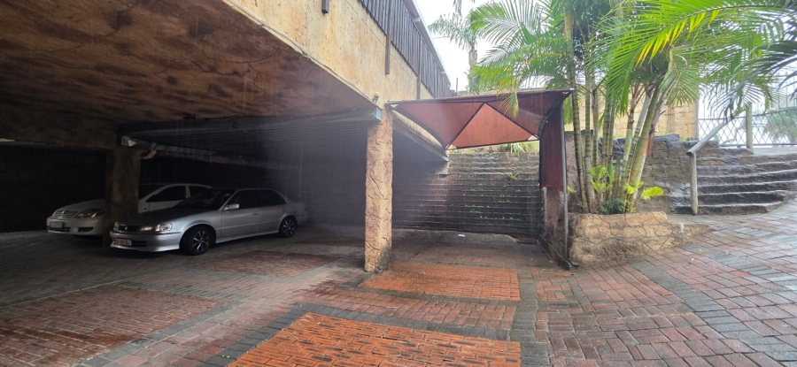 To Let 3 Bedroom Property for Rent in Sherwood KwaZulu-Natal