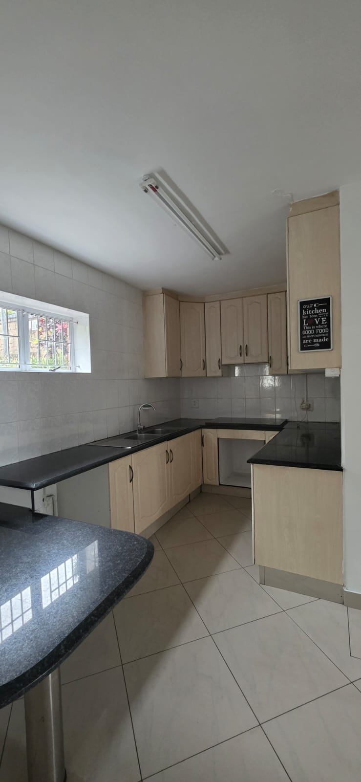 To Let 3 Bedroom Property for Rent in Sherwood KwaZulu-Natal