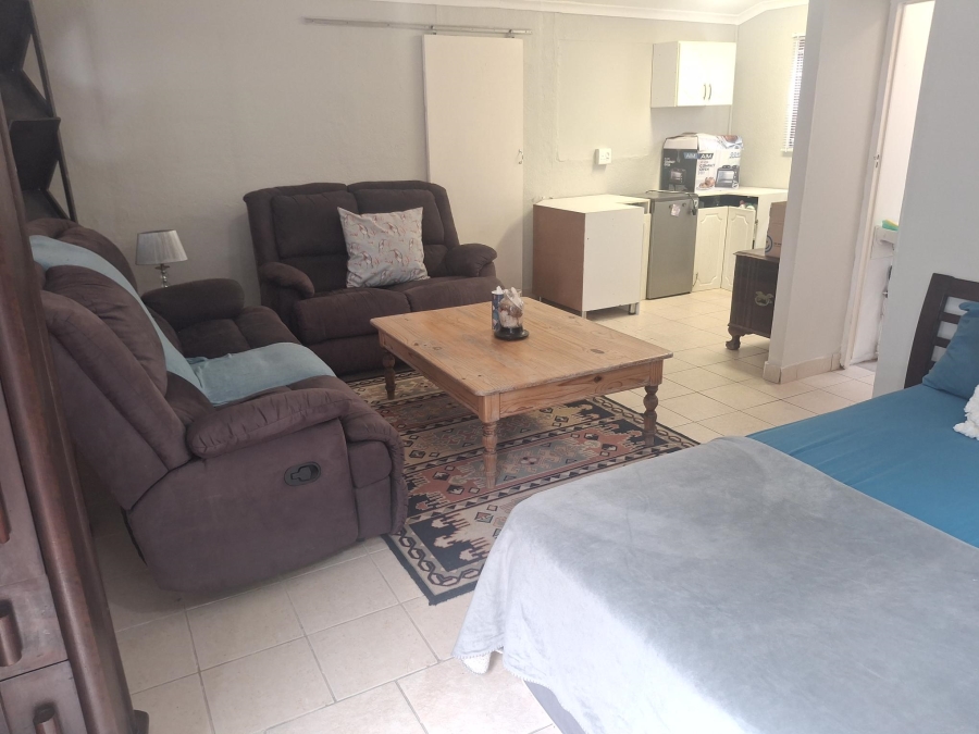 To Let 1 Bedroom Property for Rent in Glen Hills KwaZulu-Natal