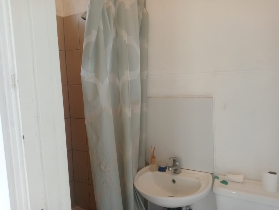2 Bedroom Property for Sale in Windermere KwaZulu-Natal