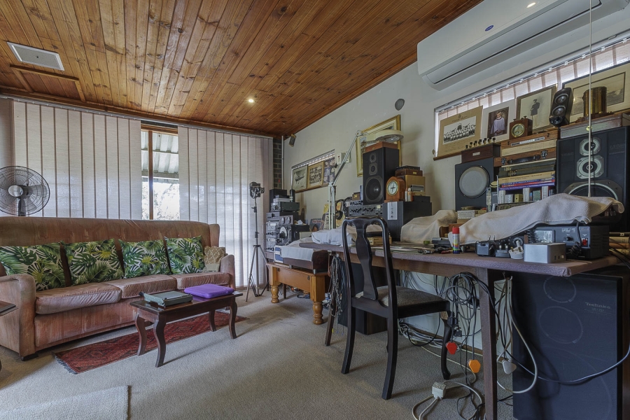 4 Bedroom Property for Sale in Dawncliffe KwaZulu-Natal