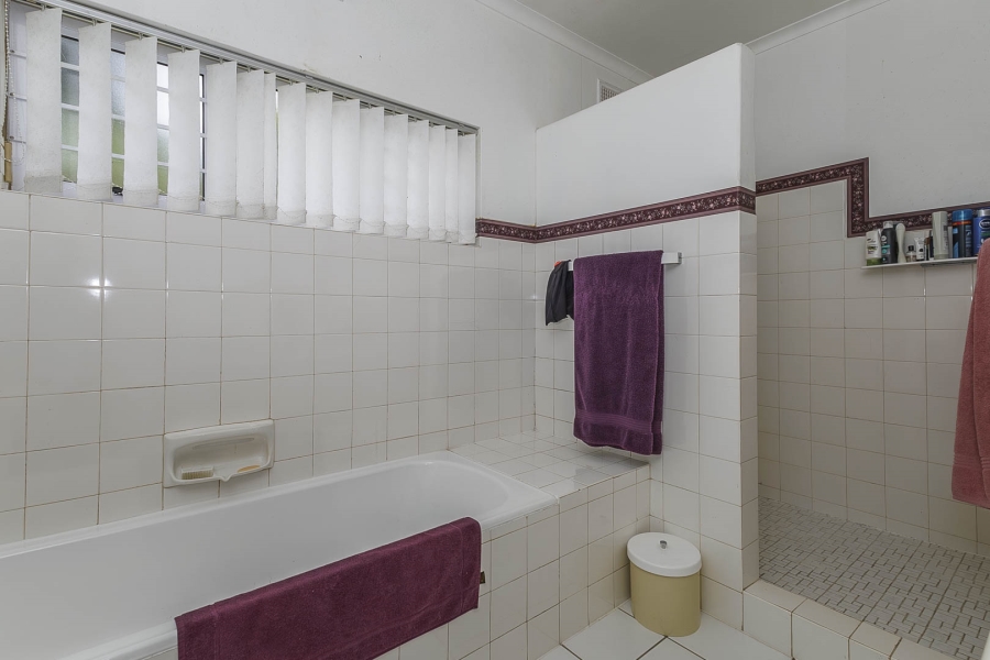 4 Bedroom Property for Sale in Dawncliffe KwaZulu-Natal