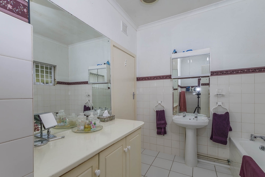 4 Bedroom Property for Sale in Dawncliffe KwaZulu-Natal