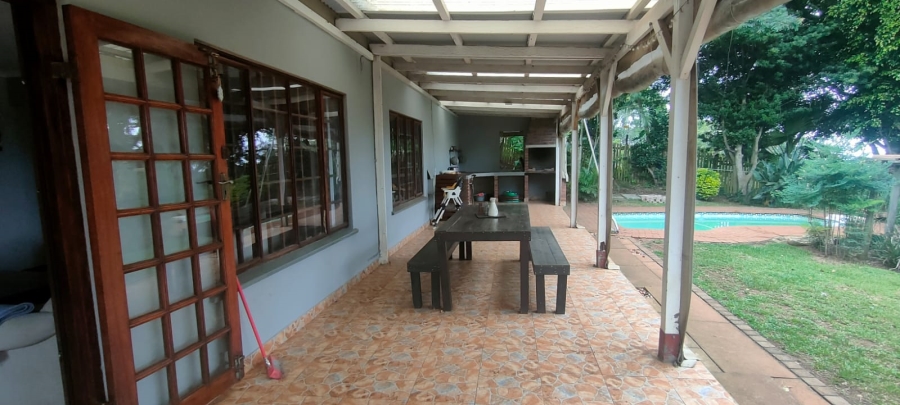 4 Bedroom Property for Sale in Crestview KwaZulu-Natal