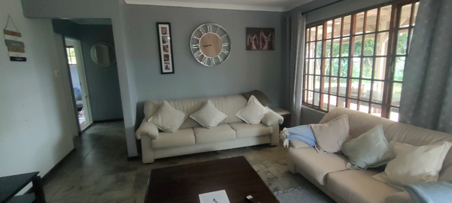 4 Bedroom Property for Sale in Crestview KwaZulu-Natal