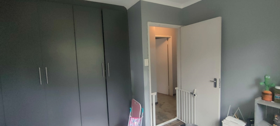 4 Bedroom Property for Sale in Crestview KwaZulu-Natal