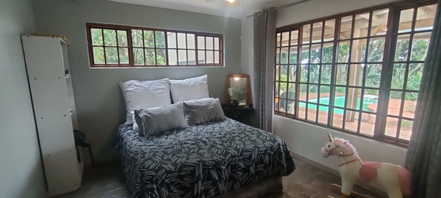4 Bedroom Property for Sale in Crestview KwaZulu-Natal