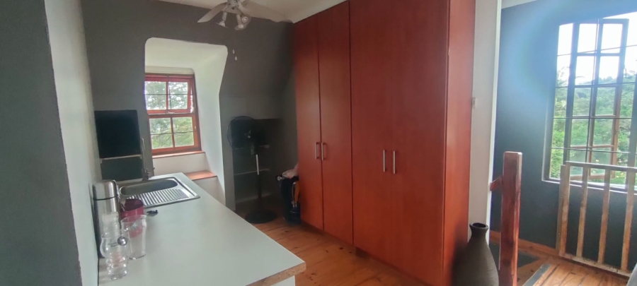 4 Bedroom Property for Sale in Crestview KwaZulu-Natal