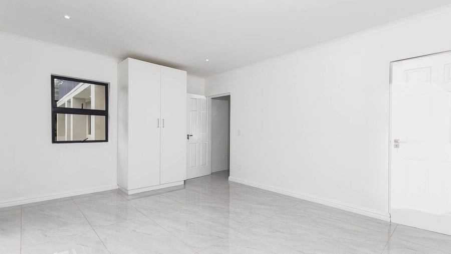 4 Bedroom Property for Sale in Cotswold Downs Estates KwaZulu-Natal