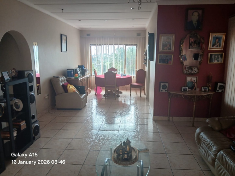 4 Bedroom Property for Sale in Burlington Heights KwaZulu-Natal
