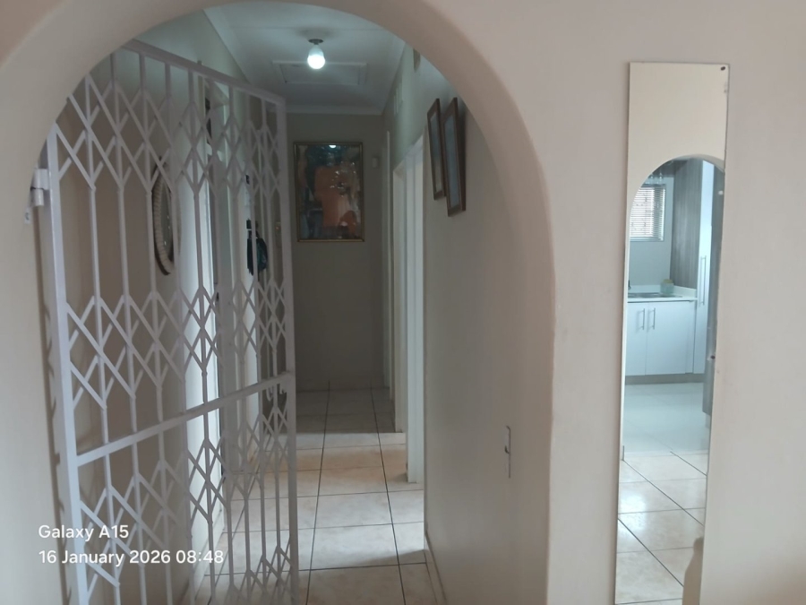 4 Bedroom Property for Sale in Burlington Heights KwaZulu-Natal