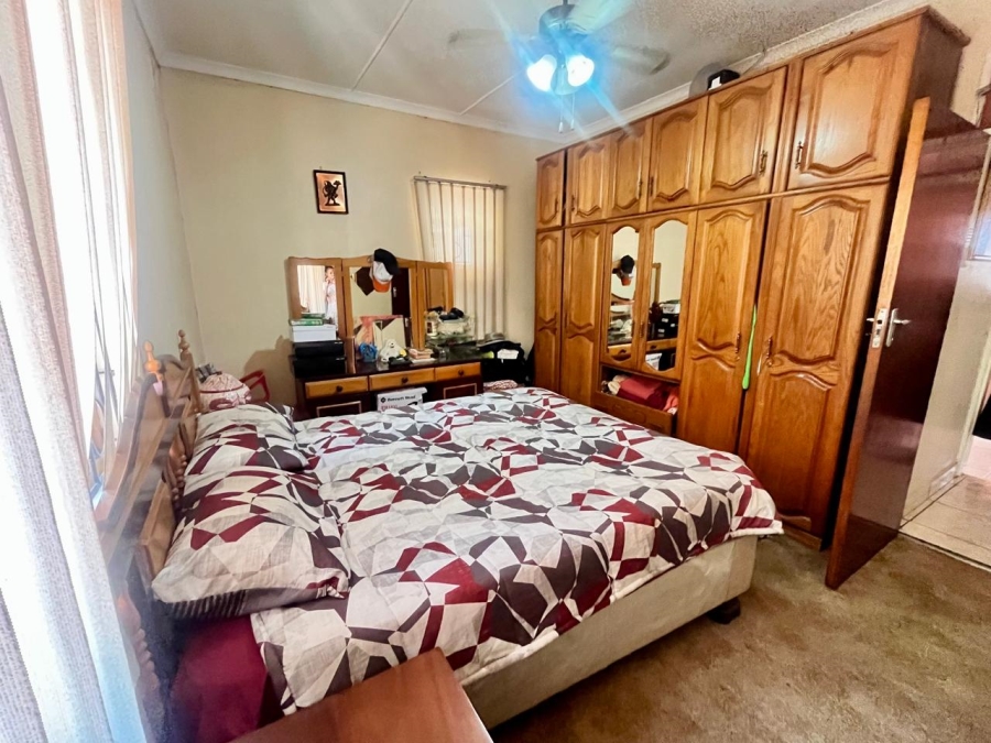 4 Bedroom Property for Sale in Burlington Heights KwaZulu-Natal