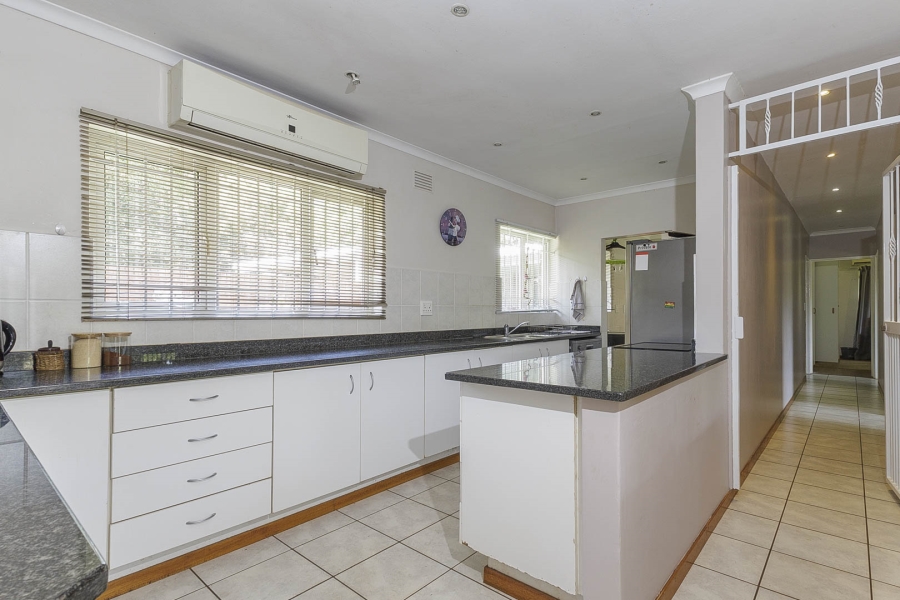 5 Bedroom Property for Sale in Forest Hills KwaZulu-Natal