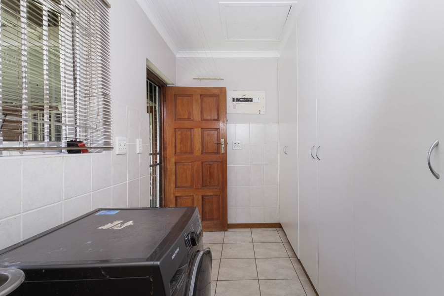 5 Bedroom Property for Sale in Forest Hills KwaZulu-Natal