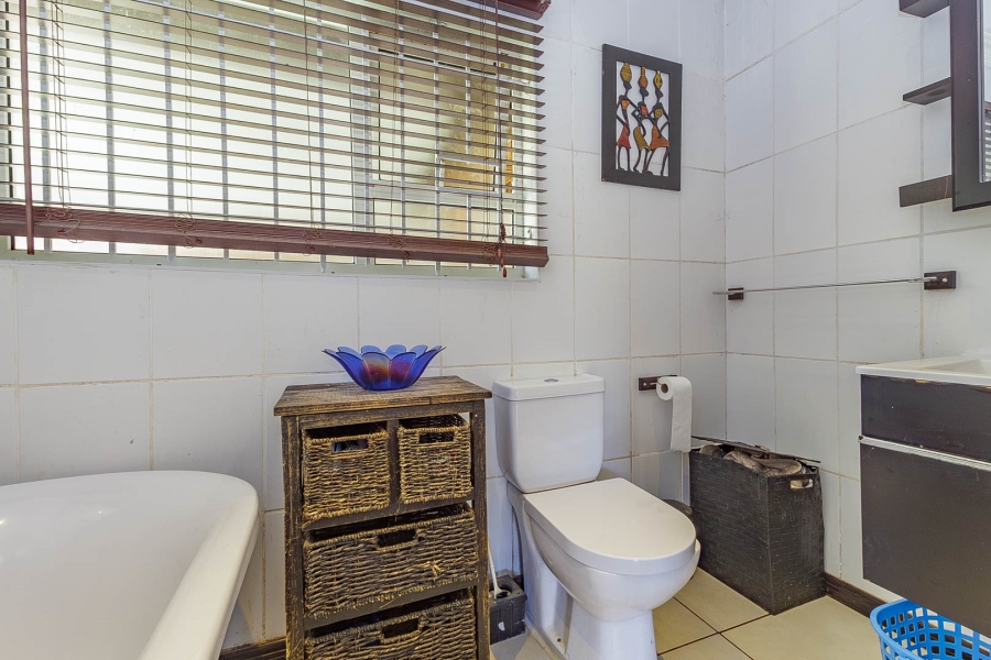 5 Bedroom Property for Sale in Forest Hills KwaZulu-Natal