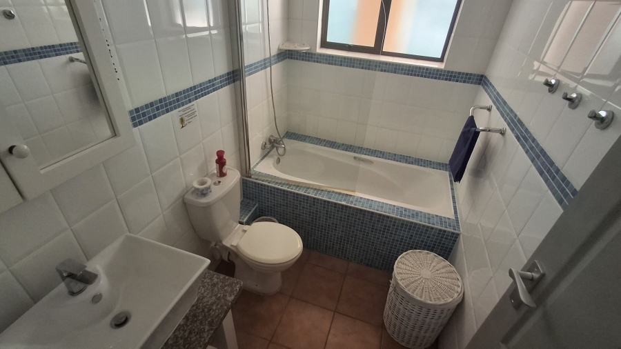 2 Bedroom Property for Sale in Palm Beach KwaZulu-Natal