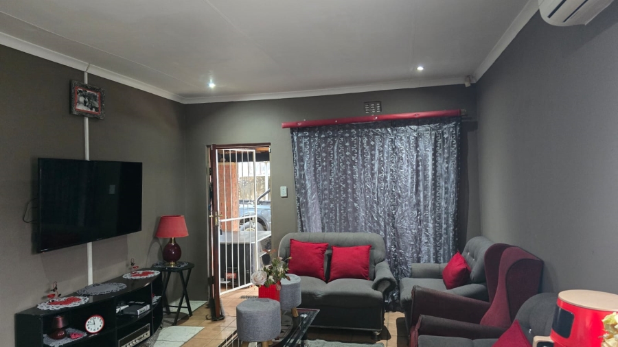 3 Bedroom Property for Sale in Woodlands KwaZulu-Natal