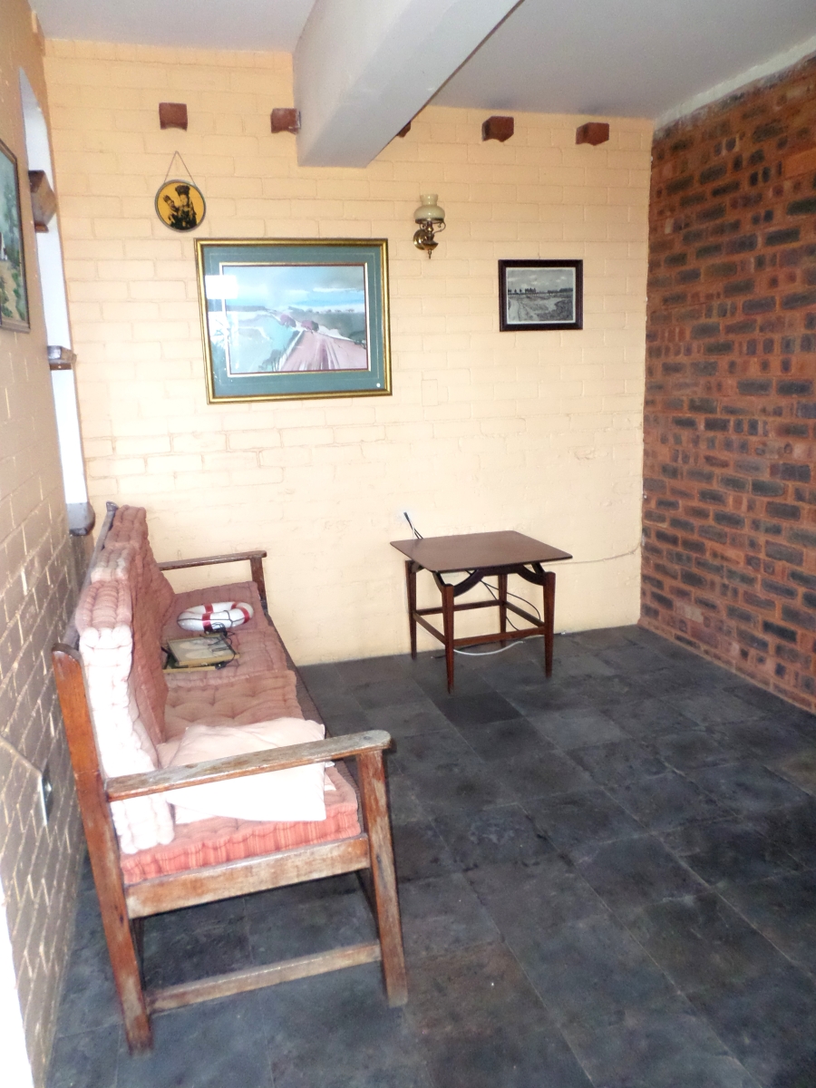 To Let 1 Bedroom Property for Rent in Durban North KwaZulu-Natal