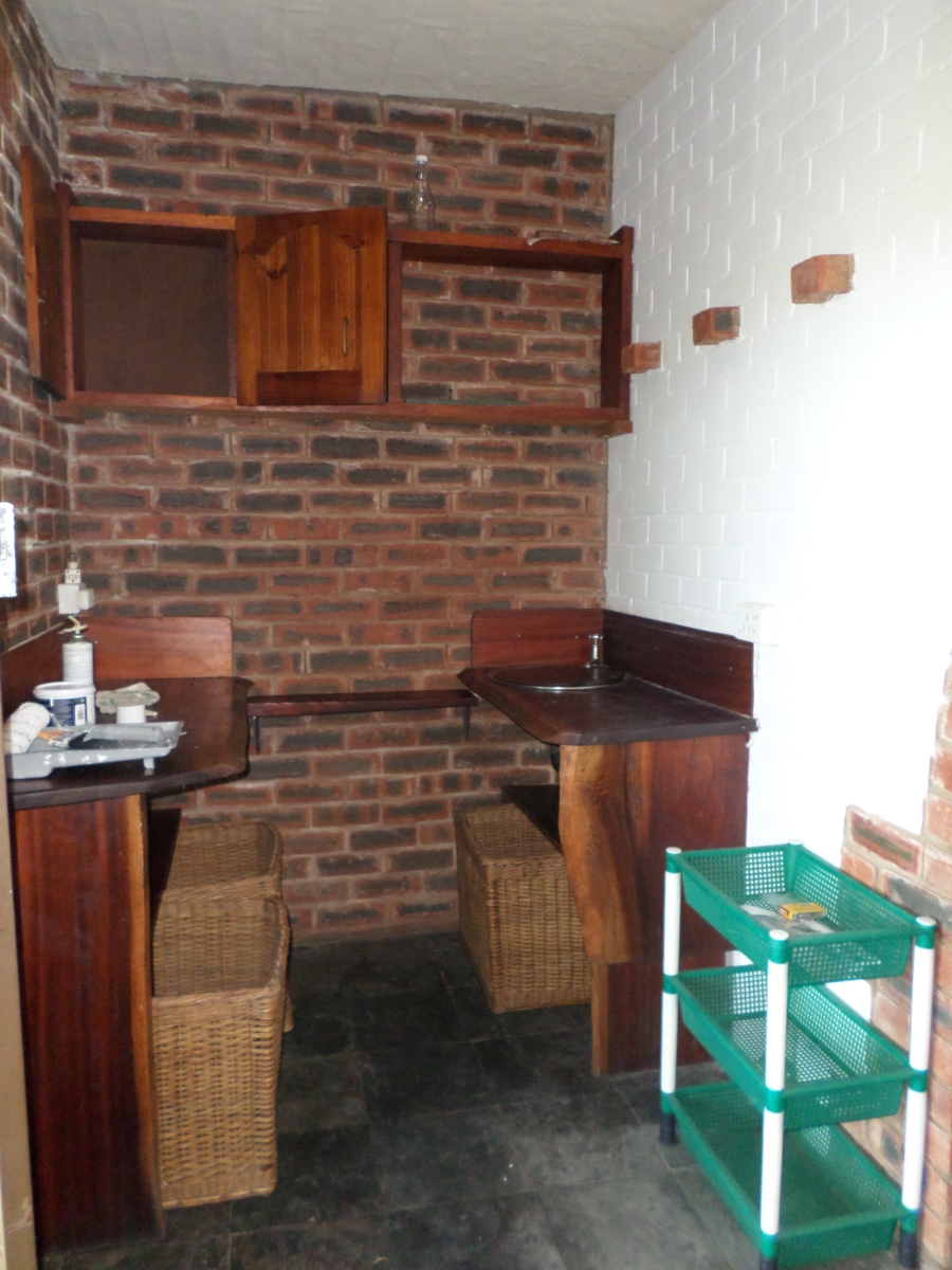 To Let 1 Bedroom Property for Rent in Durban North KwaZulu-Natal