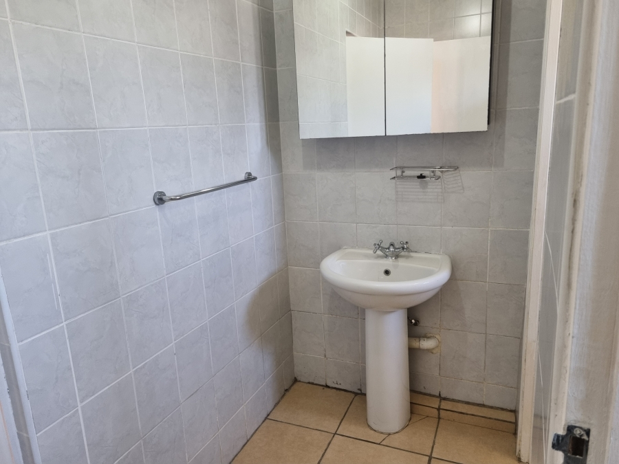 To Let 2 Bedroom Property for Rent in Mount Edgecombe KwaZulu-Natal