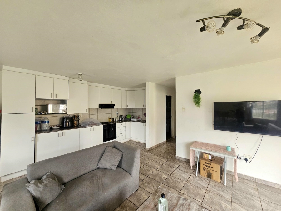 To Let 2 Bedroom Property for Rent in Ocean View KwaZulu-Natal